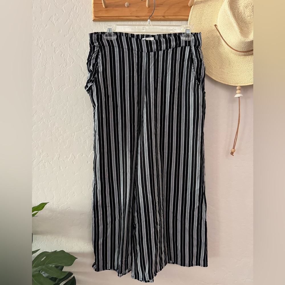 Hollister Striped Wide Leg Pants
